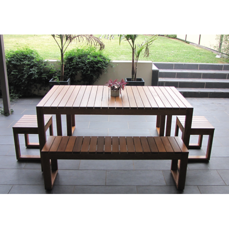 Plantation 5 Piece Table Setting - 10 Seater